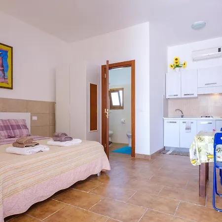 Mamba House 1 *